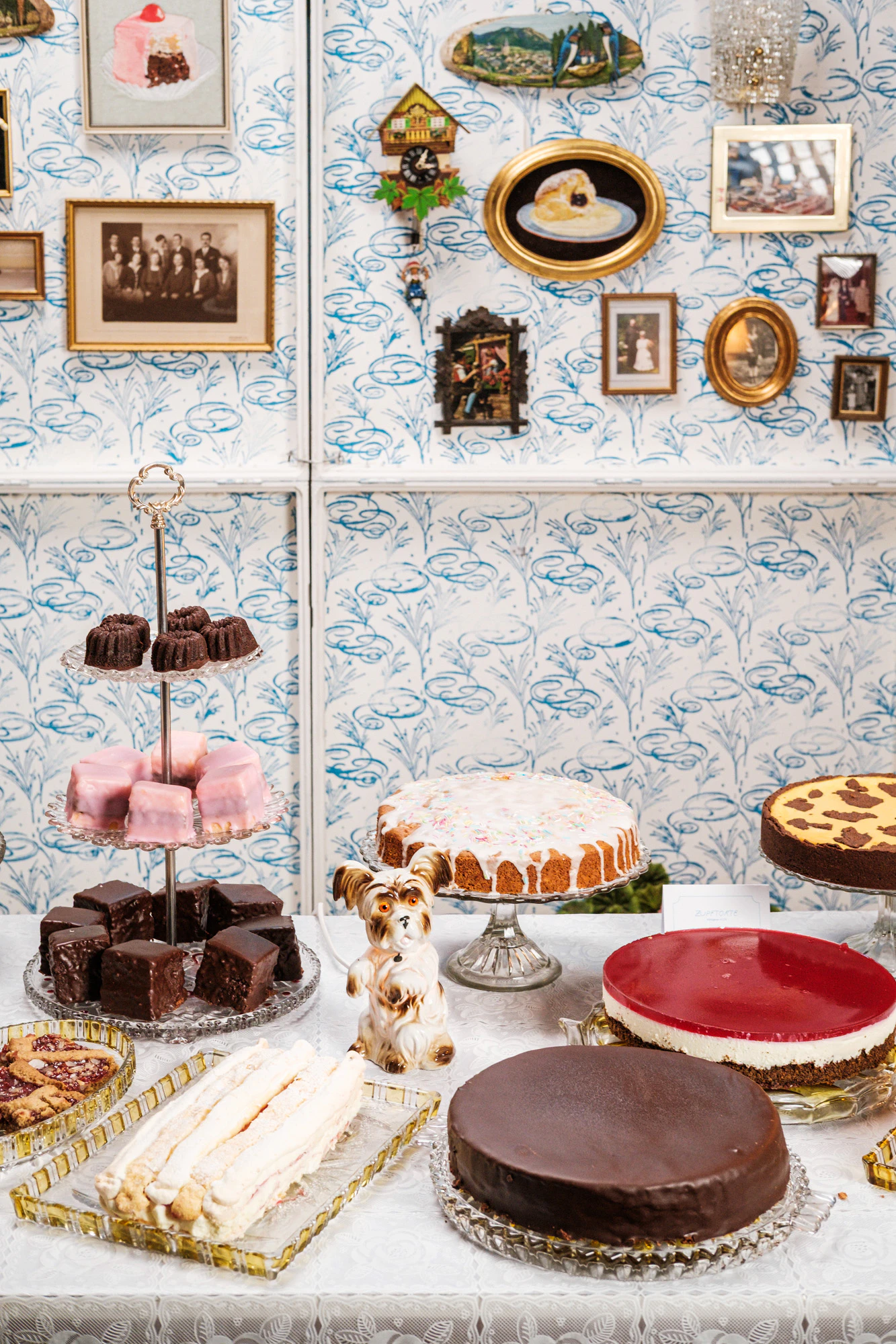 Selection of Viennese pastries at the cake buffet, from Sachertorte to Punschwürfel