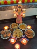 *India* Classic “At-Home-Grandma-Live-Baking-Course”: Coconut Kardamon Barfi